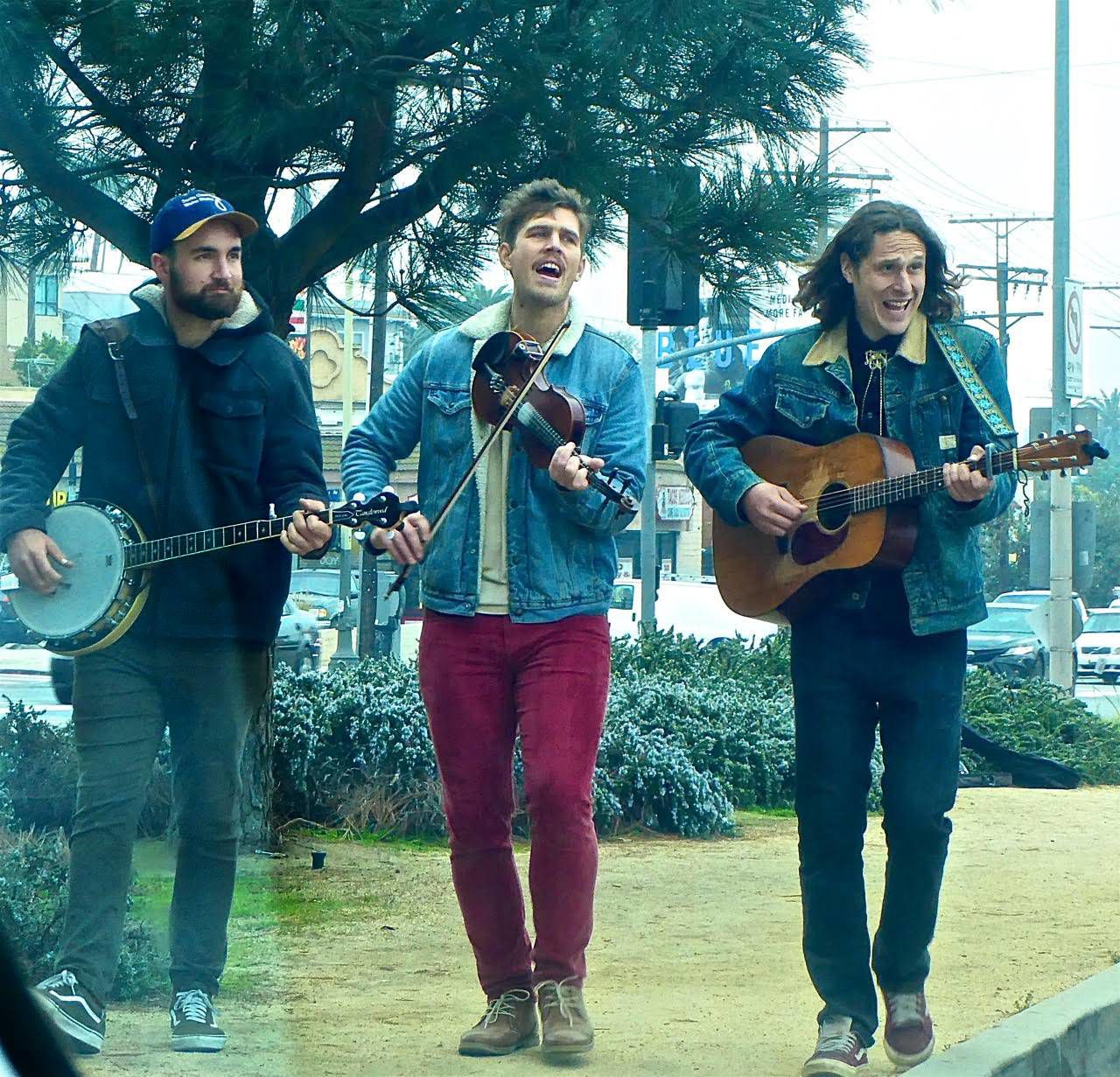 Bluegrass on Glendale Boulevard